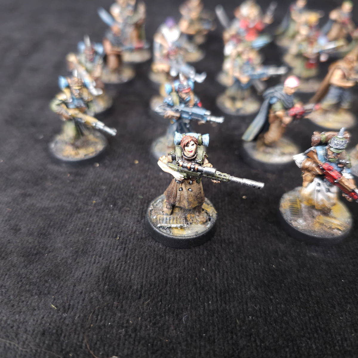 Victoria Miniatures - Painted Sci-Fi Soldiers - Mixed Regiment Infantry - detail and alternate view 1