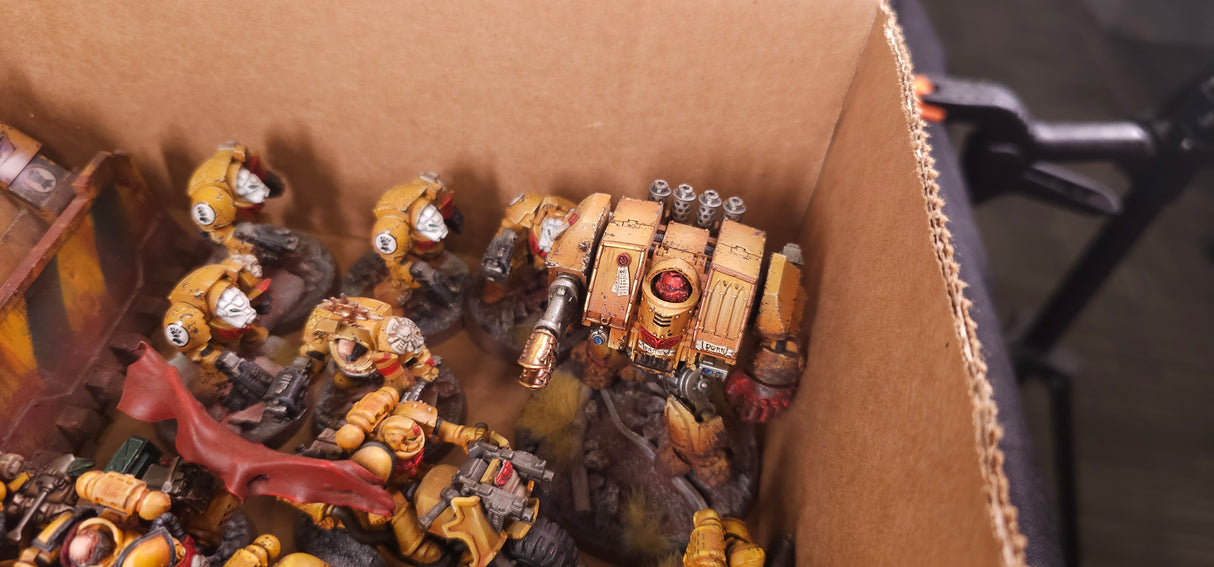 Warhammer 40,000 - Imperial Fists - Weathered Armoured & Infantry Army