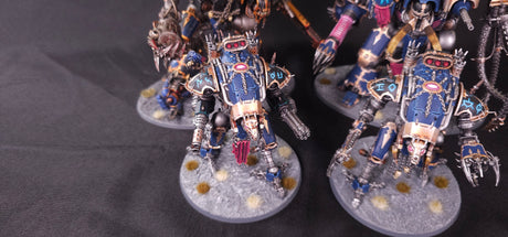 Warhammer 40,000 – Chaos Knights – Beautifully Painted Knight & War Dog Army