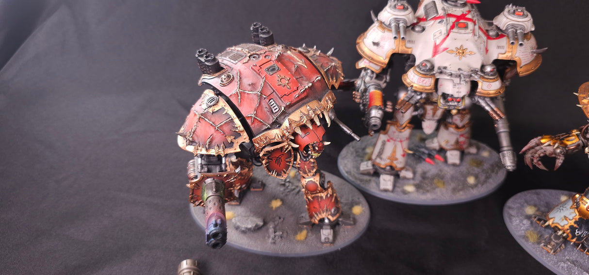 Warhammer 40,000 - Chaos Knights - Beautifully Painted Knight Army