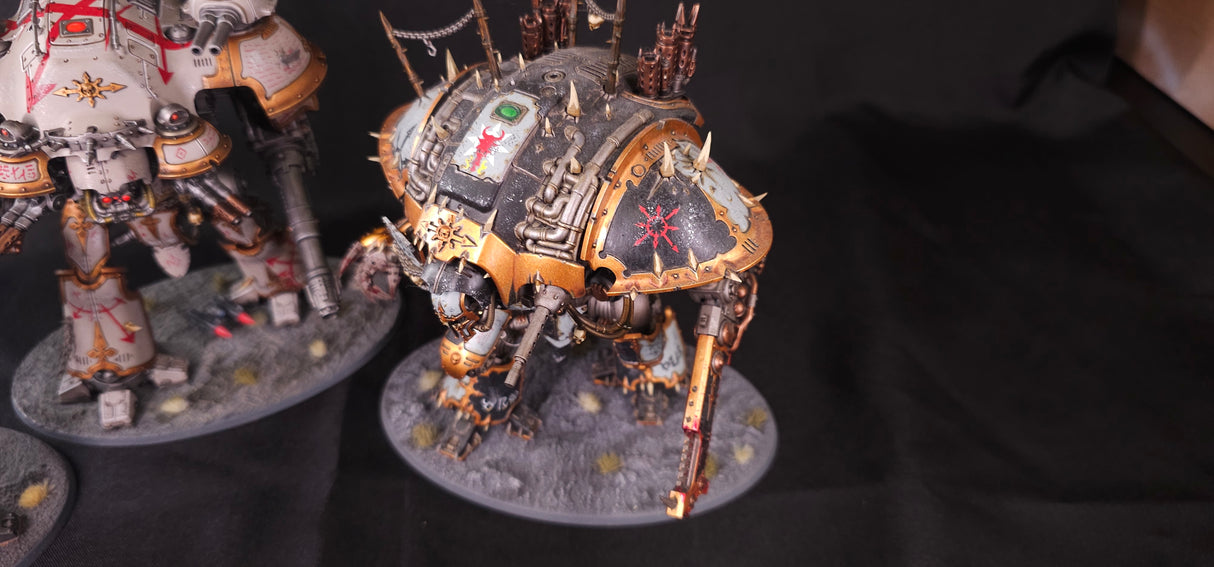Warhammer 40,000 - Chaos Knights - Beautifully Painted Knight Army