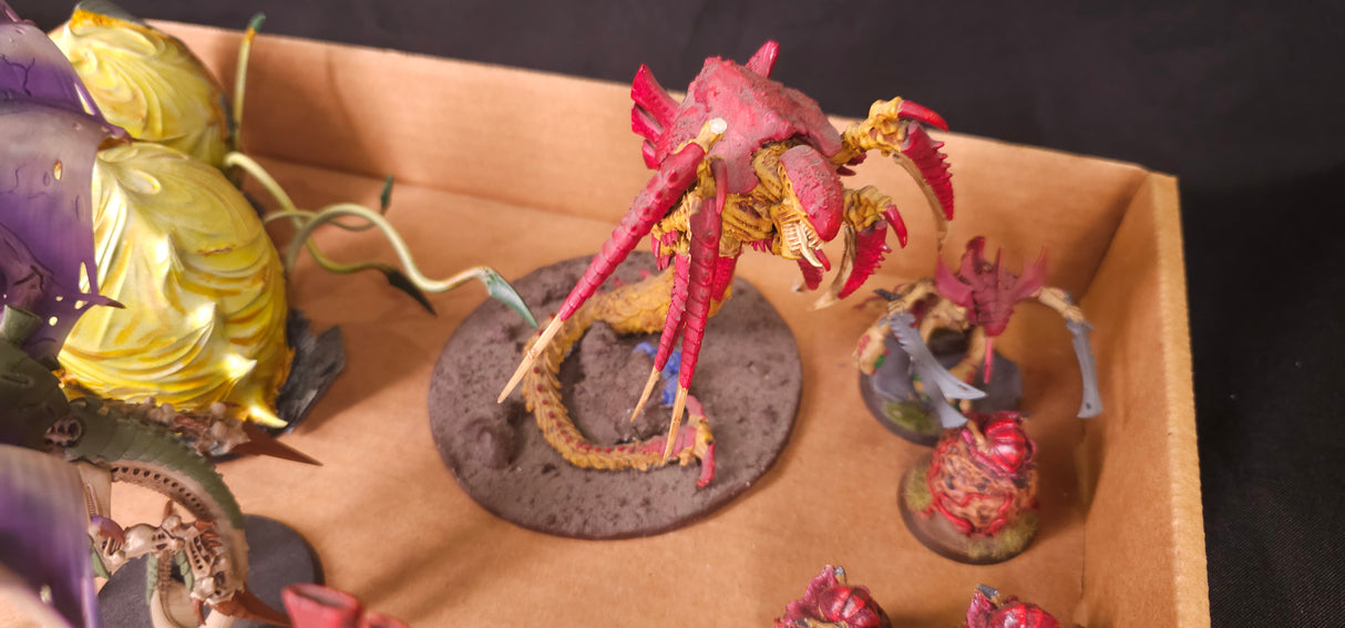 Warhammer 40,000 - Tyranids - Winged Hive Tyrant & Custom Models