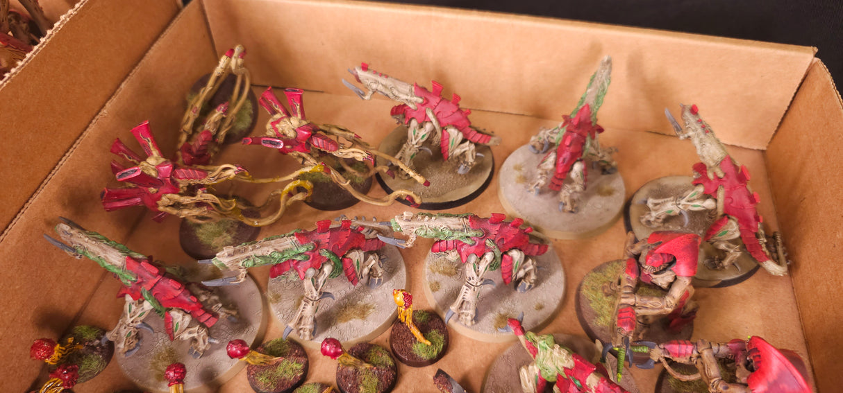 Warhammer 40,000 - Tyranids - Painted Tervigon & Swarm Army