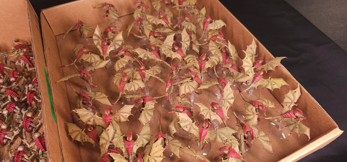 Warhammer 40,000 - Tyranids - Painted Swarm Army with Winged Hive Tyrant