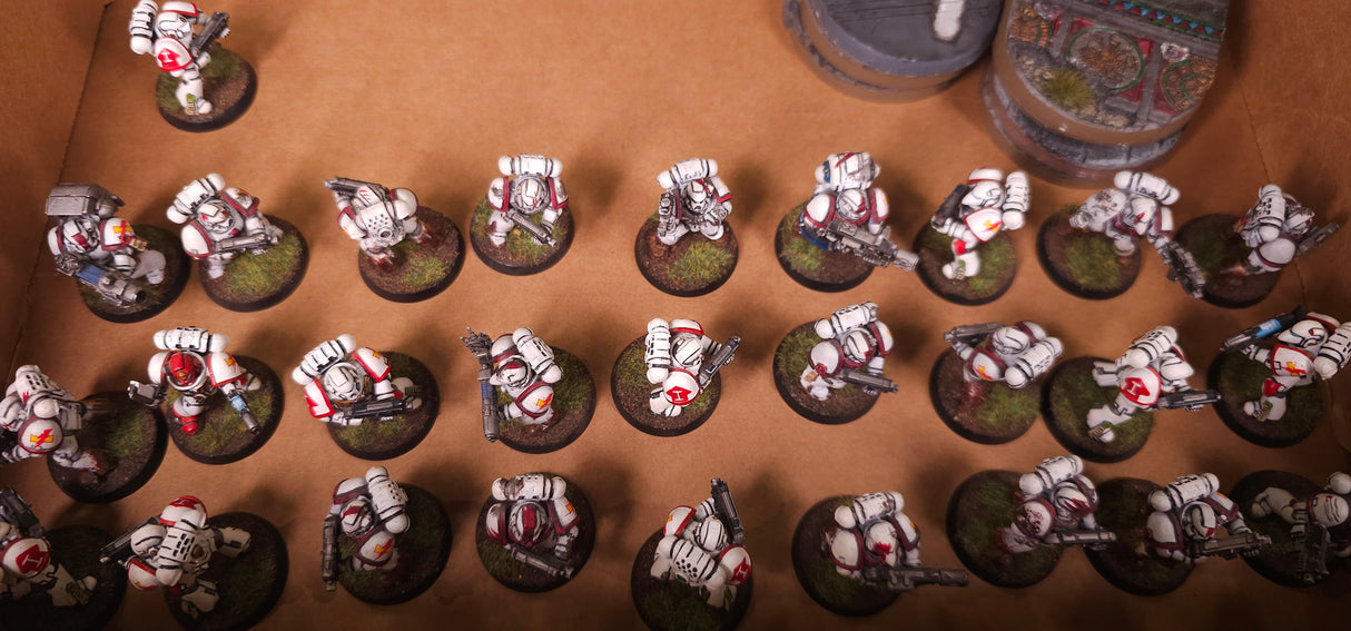 Warhammer 40,000 - White Scars - Painted Bike & Vehicle Army