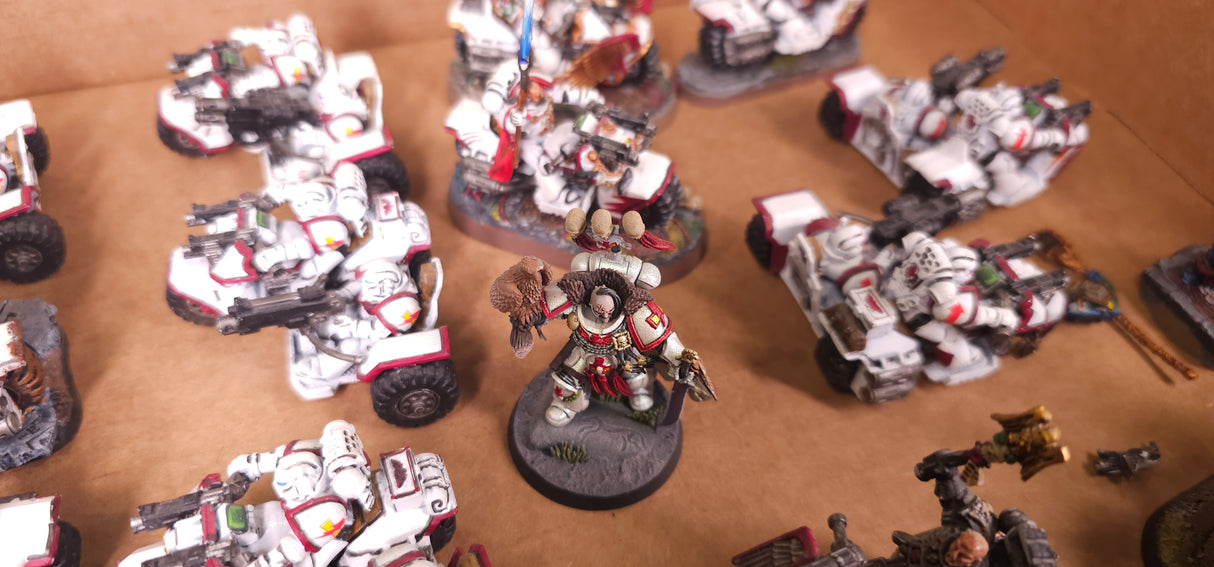 Warhammer 40,000 - White Scars - Painted Bike & Vehicle Army