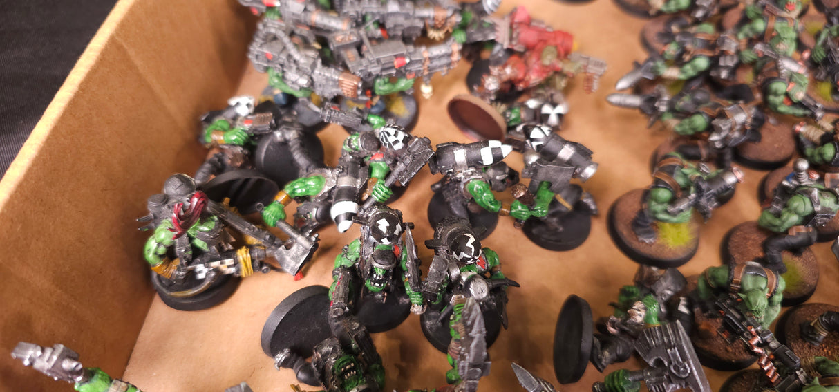 Warhammer 40,000 - Orks - Painted Infantry, Walkers & Vehicle Army