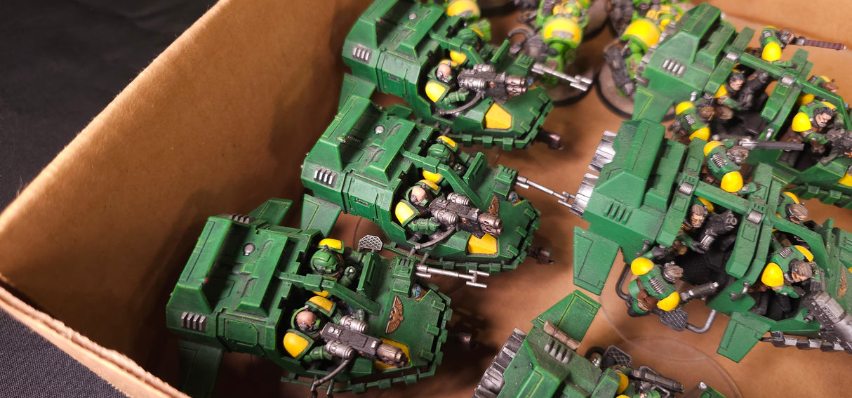 Warhammer 40,000 - Space Marines - Sentinels of the Forge Land Speeder & Centurion Lot