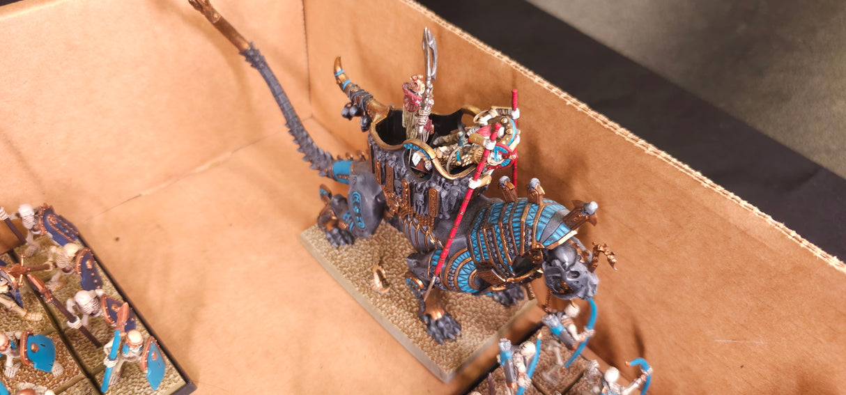 Warhammer: The Old World - Tomb Kings of Khemri - Painted Sphinx & Chariot Army