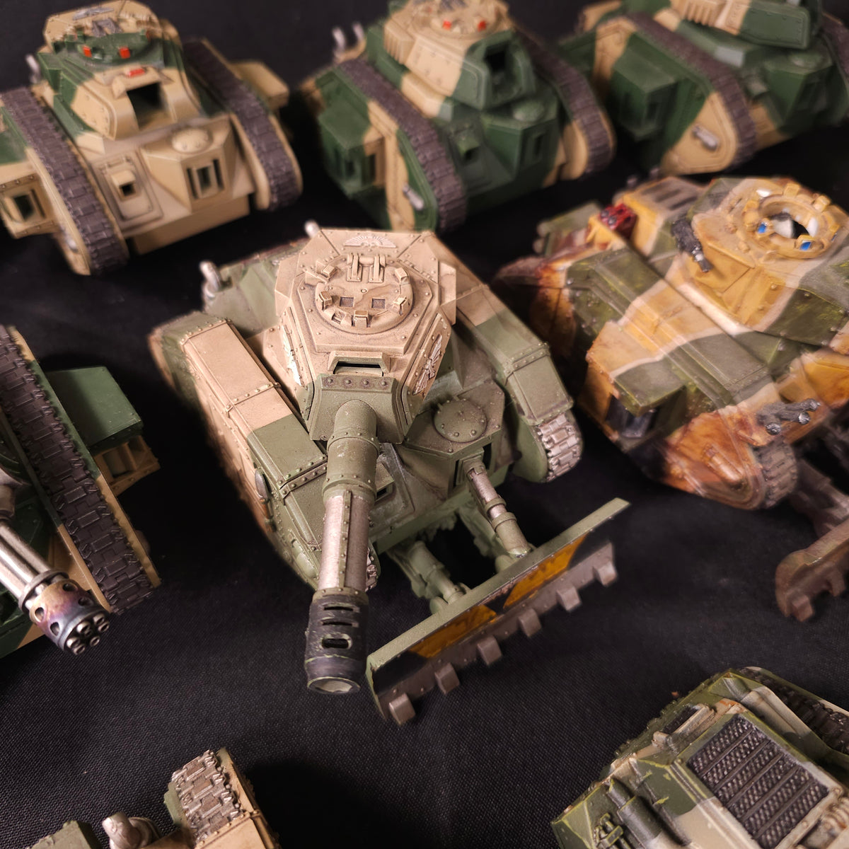 Warhammer 40,000 - Astra Militarum - Painted Leman Russ & Tank Collection
