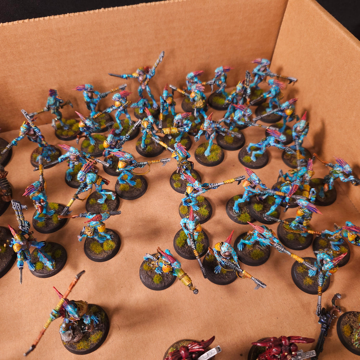 Warhammer 40,000 - T'au Empire - Painted Kroot & Vespid Army #2