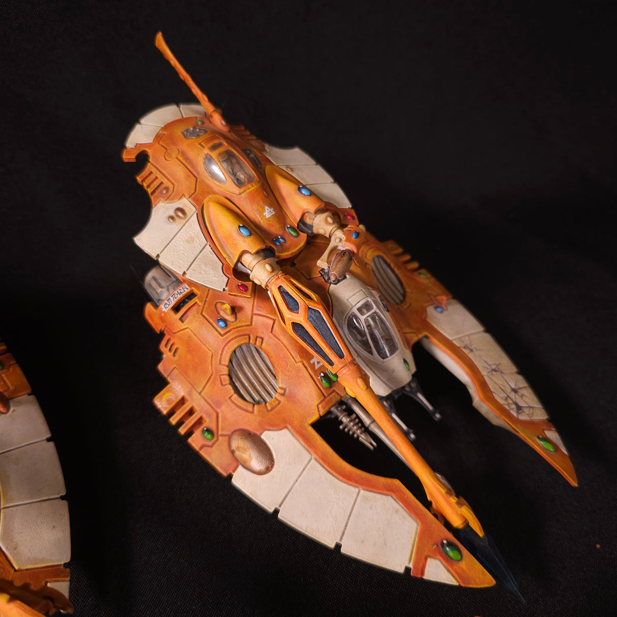 Warhammer 40,000 - Aeldari - Painted Fire Prism & Support Weapon Lot