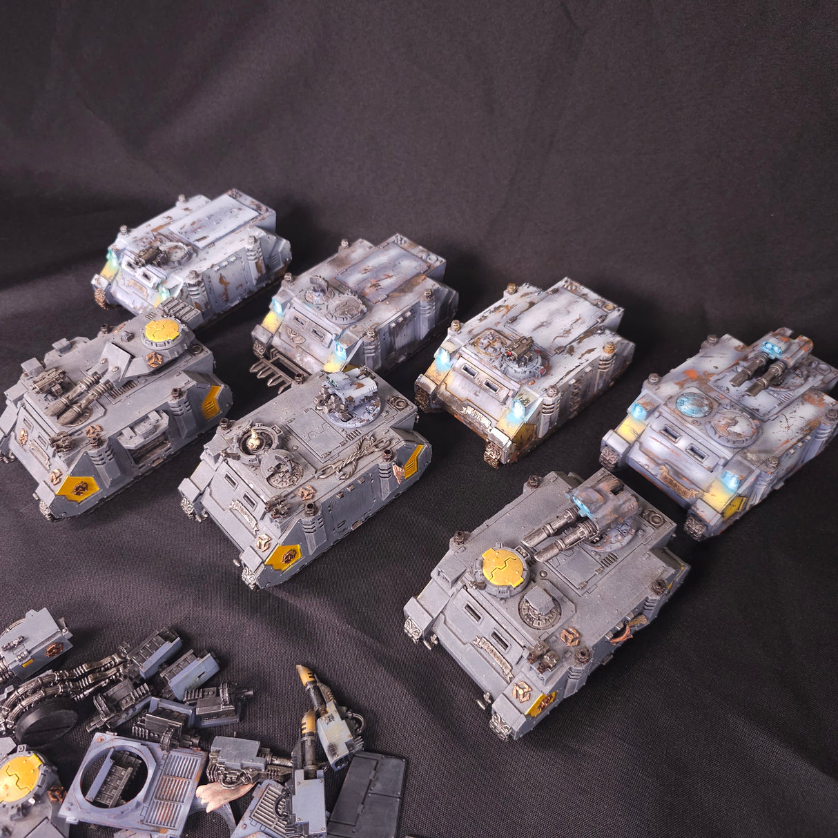 Warhammer 40,000 - Space Wolves - Painted Rhino, Razorback & Predator Vehicle Lot