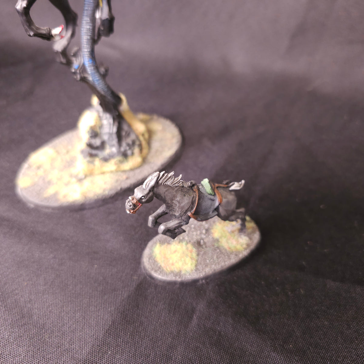 Warhammer Age of Sigmar / The Old World - Dark Elves - Painted Infantry & Black Dragon