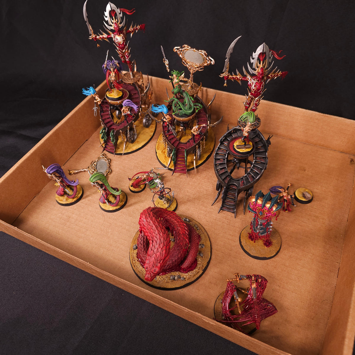 Age of Sigmar - Daughters of Khaine - Magnetized Shrine & Character Collection