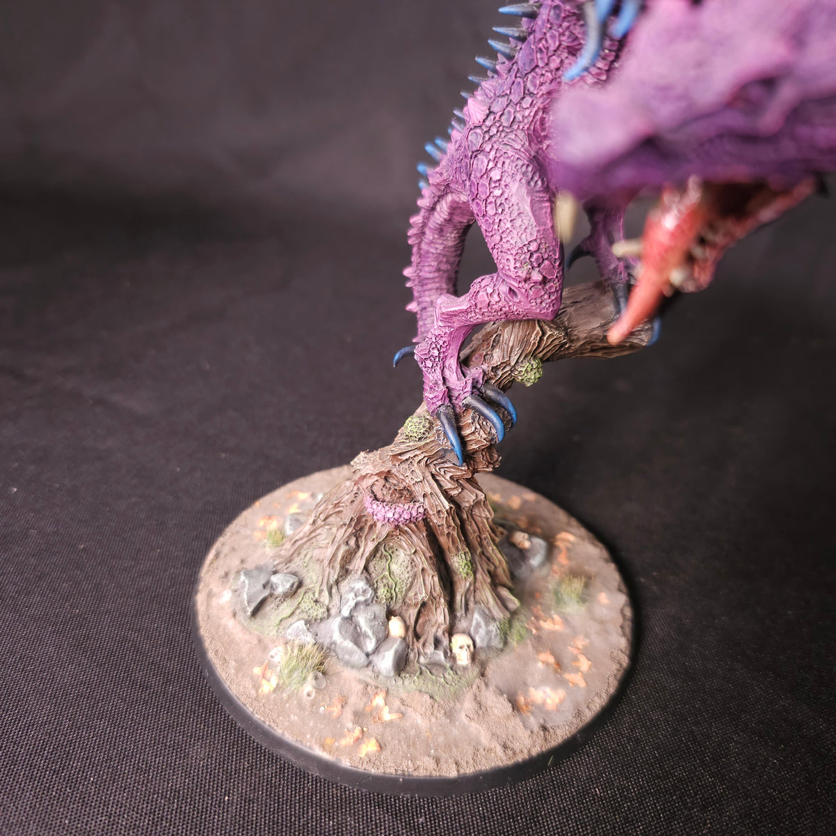 Warhammer Fantasy - Monsters - Painted Forge World Carmine Dragon