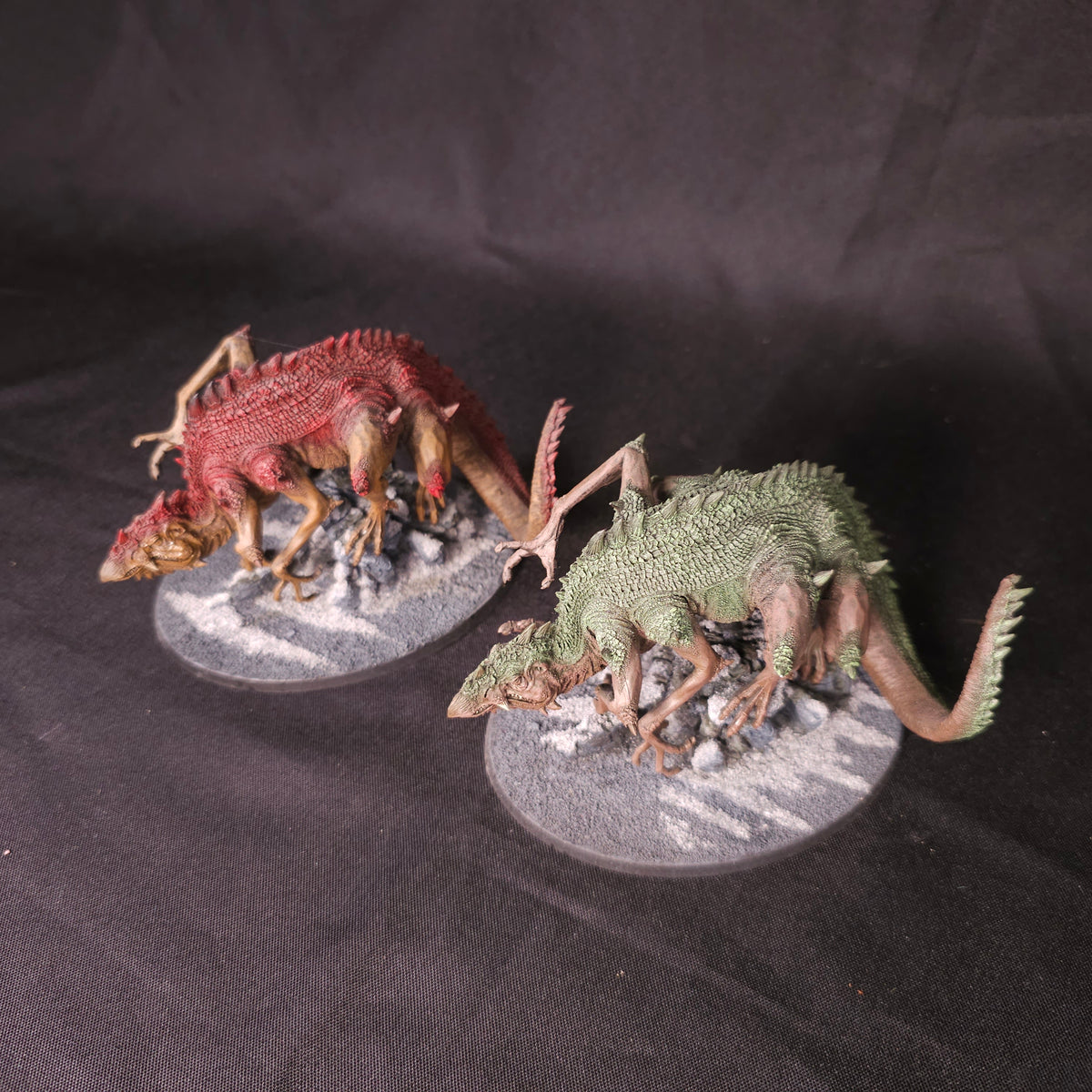 Warhammer Fantasy - Monstrous Arcanum - Painted Forge World Basilisk Pair