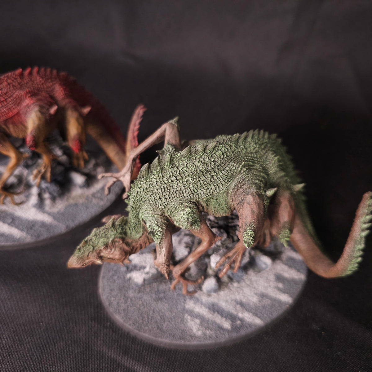 Warhammer Fantasy - Monstrous Arcanum - Painted Forge World Basilisk Pair