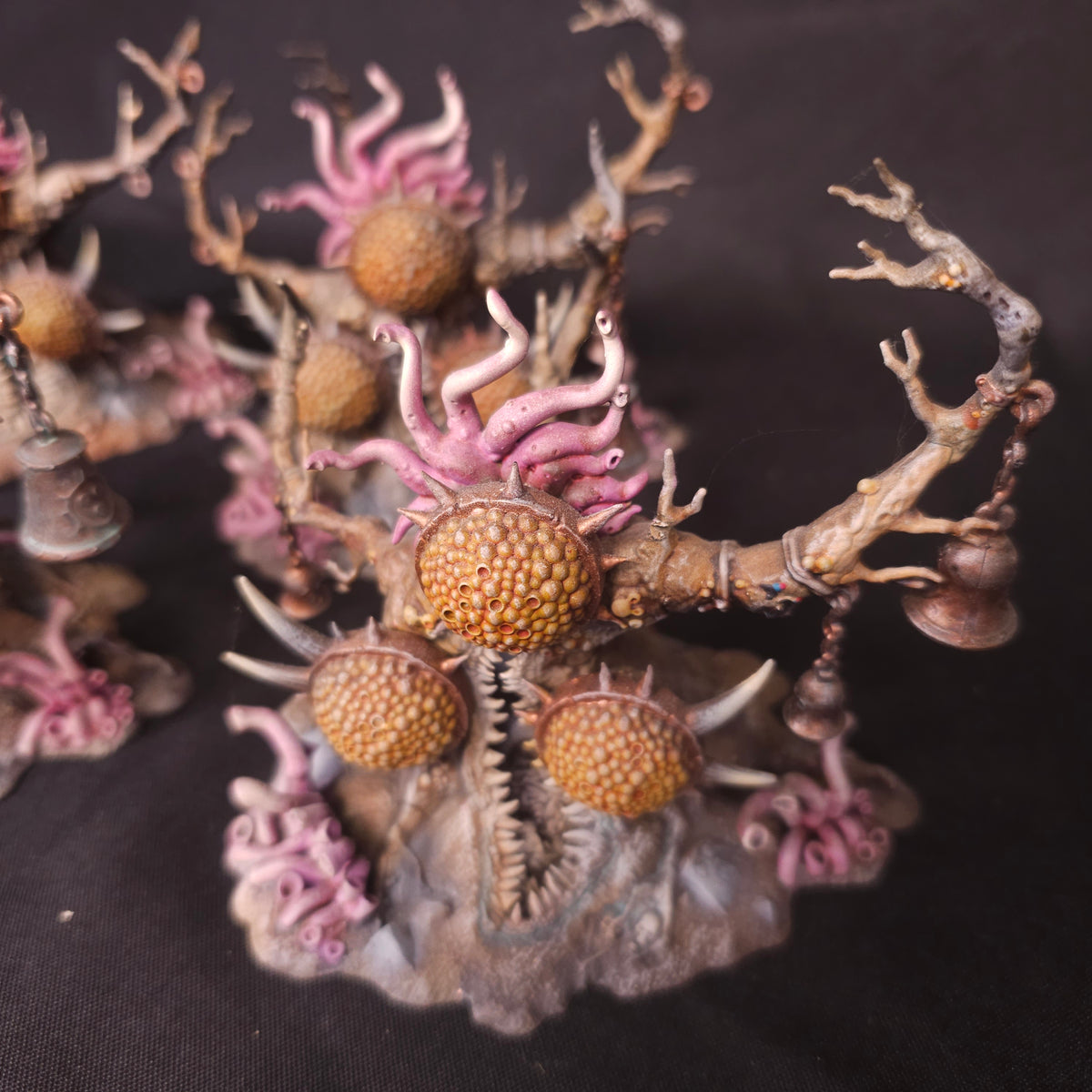 Age of Sigmar - Maggotkin of Nurgle - Painted Feculent Gnarlmaw Terrain