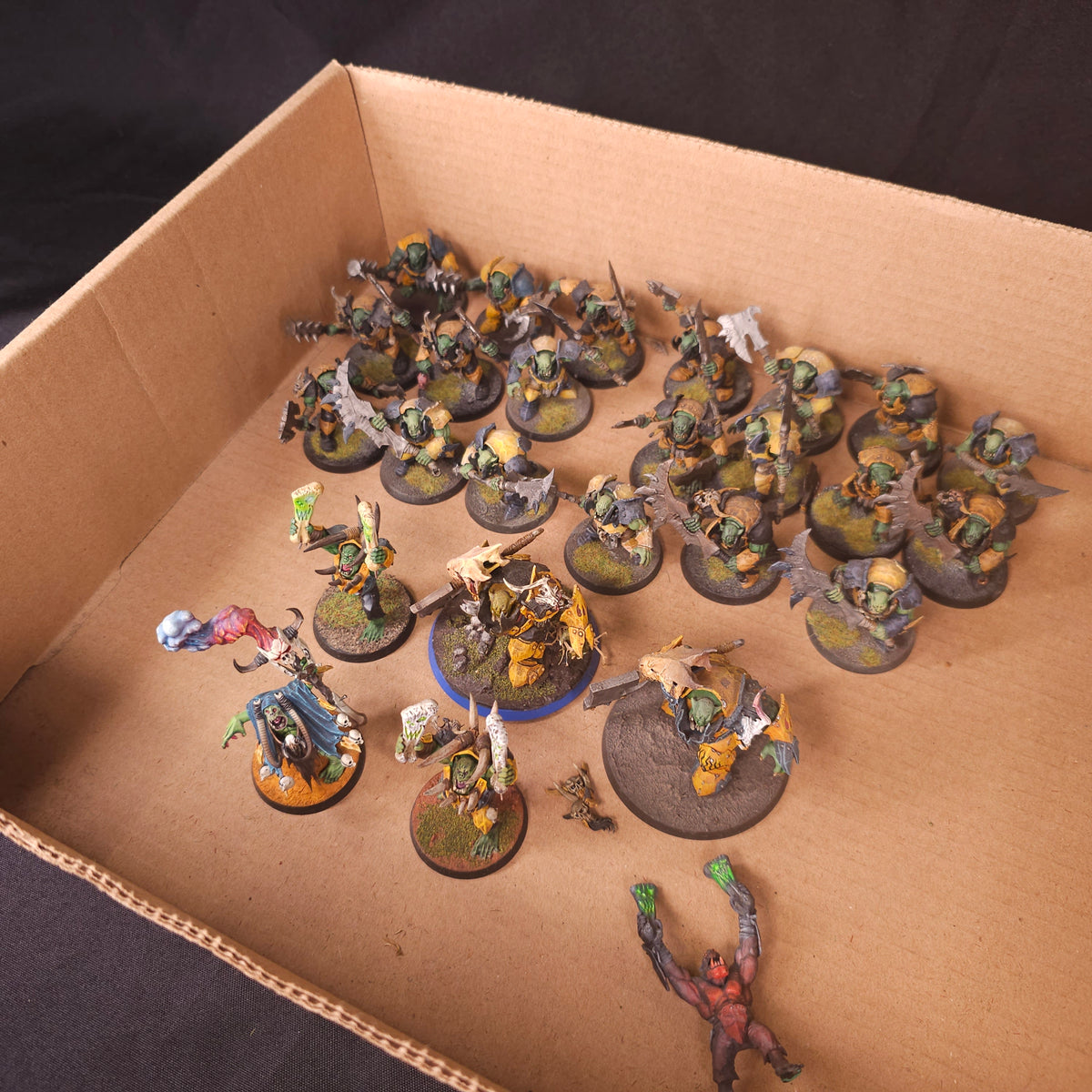 Age of Sigmar - Ironjawz - Painted Brutes and Warboss Collection