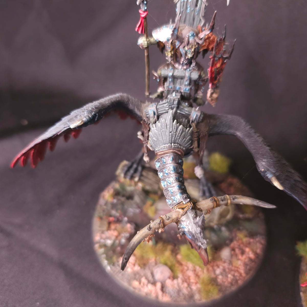 Age of Sigmar - Kruleboyz - Painted Vulcha Centerpieces
