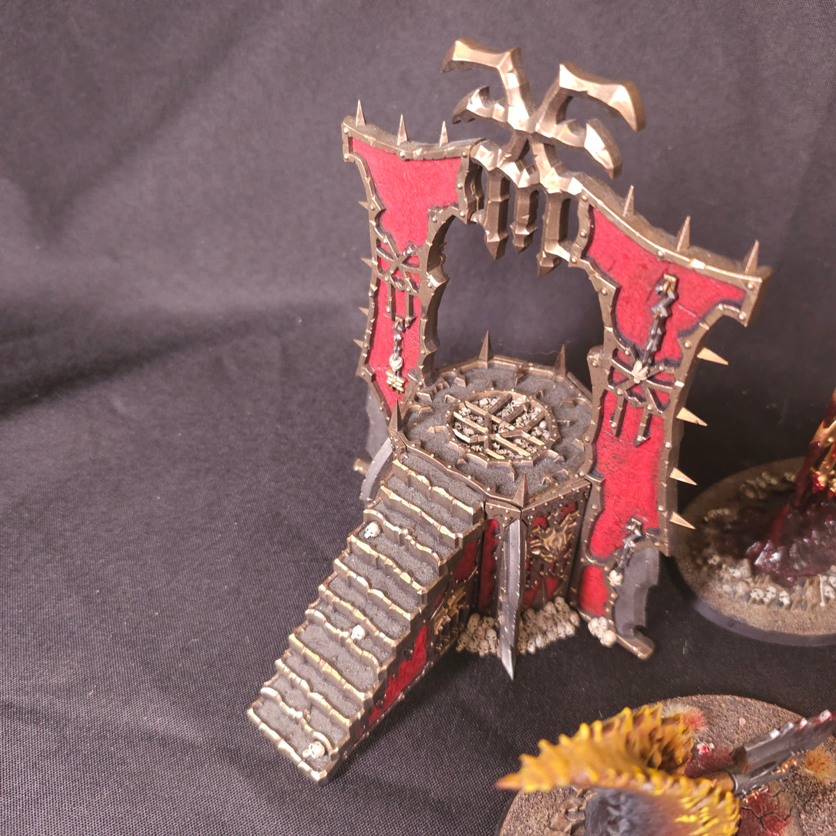 Age of Sigmar - Blades of Khorne - Painted Skull Altar and Judgements