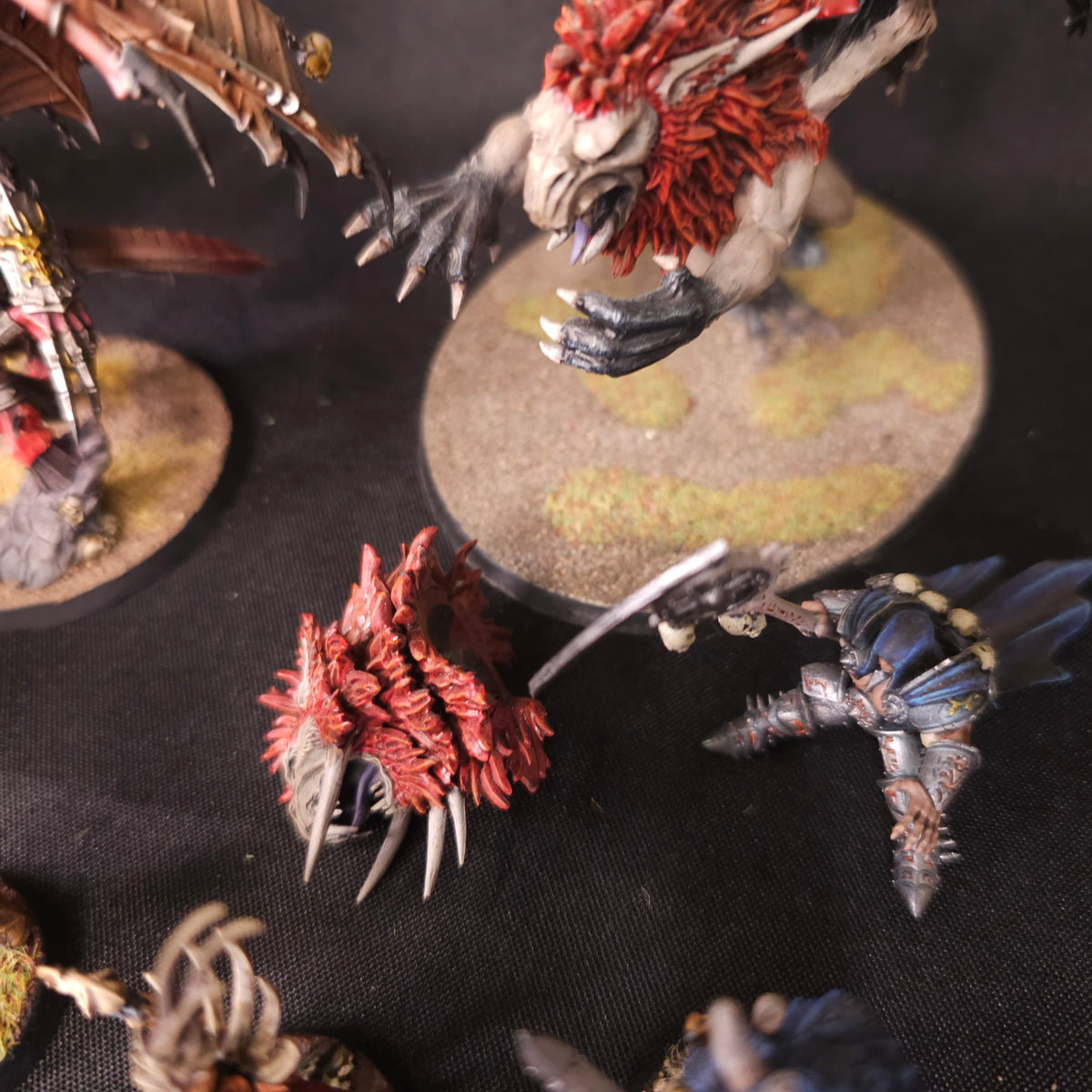 Age of Sigmar - Slaves to Darkness - Painted Converted Warshrine and Character Collection