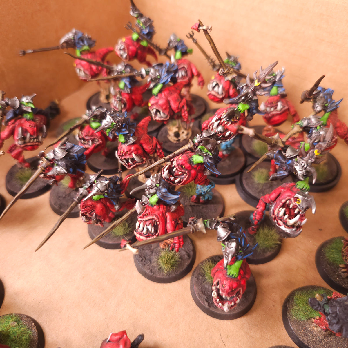 Age of Sigmar - Gloomspite Gitz - Painted Boingrot Bounderz and Squig Hoppers
