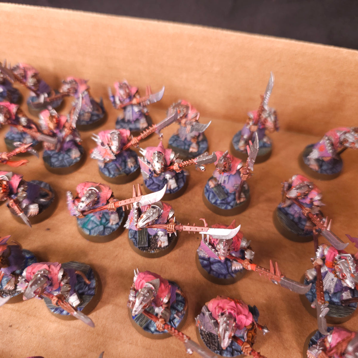Age of Sigmar - Skaven - Pink And Purple Infantry