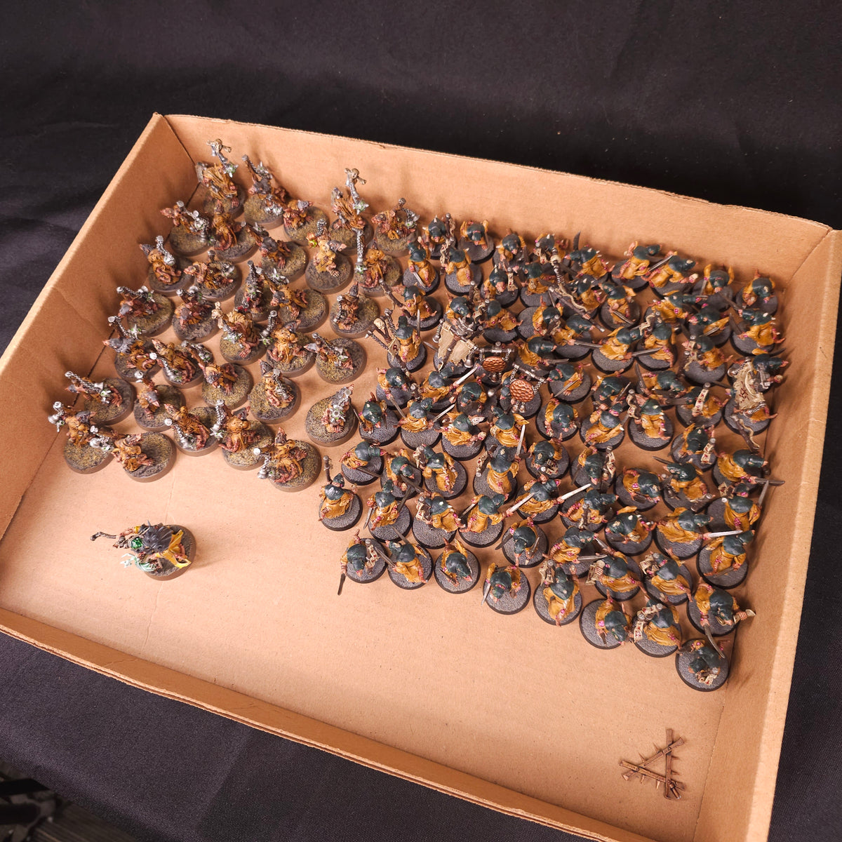 Age of Sigmar - Skaven - Pestilens Infantry And Plague Priest