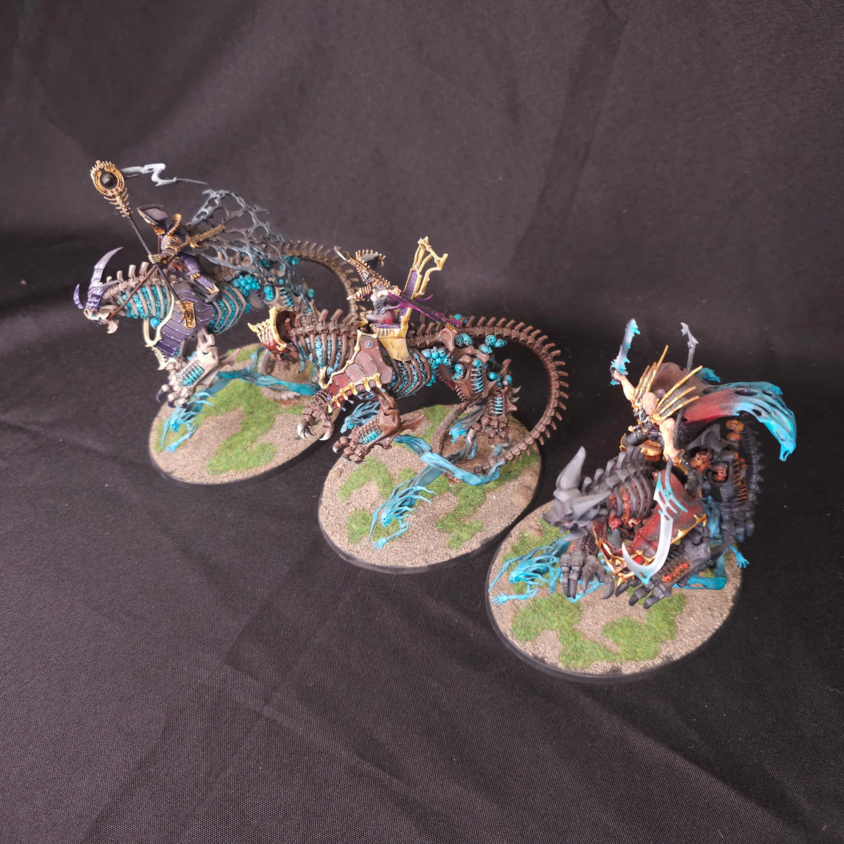 Age of Sigmar - Ossiarch Bonereapers and Soulblight Gravelords - Three Painted Mortarch Centerpieces