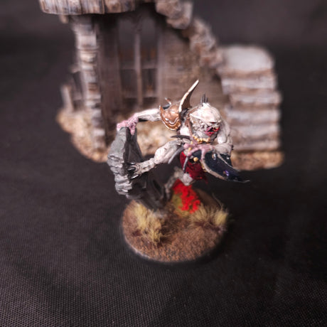 Age of Sigmar - Flesh-eater Courts - Painted Charnel Throne and Archregent