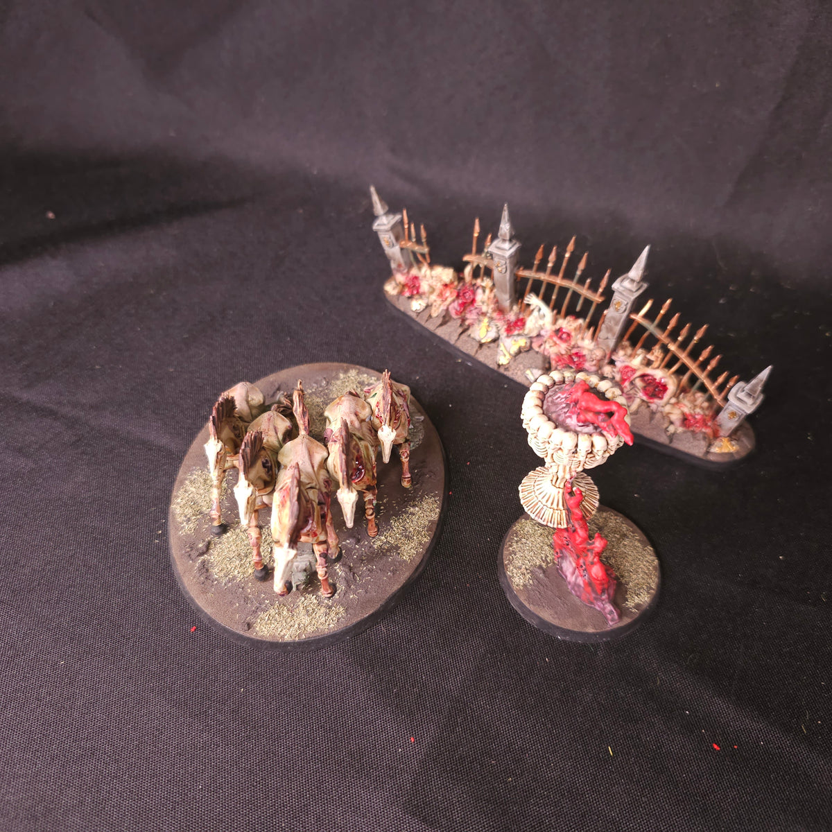 Age of Sigmar - Flesh-eater Courts - Painted Flesh Eater Courts Endless Spells
