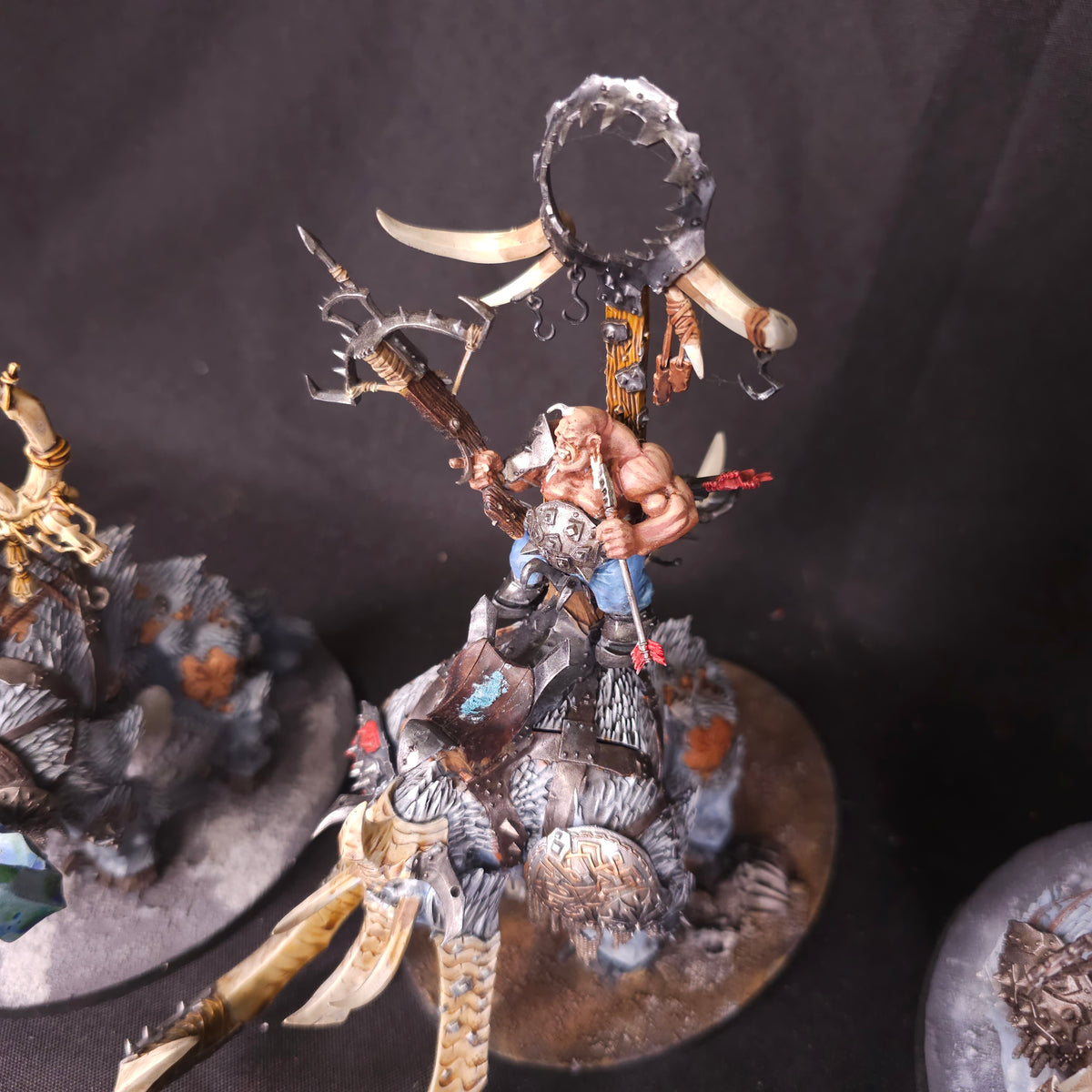 Age of Sigmar / The Old World - Ogor Mawtribes / Ogre Kingdoms - Painted Beastclaw Monster and Rider Group