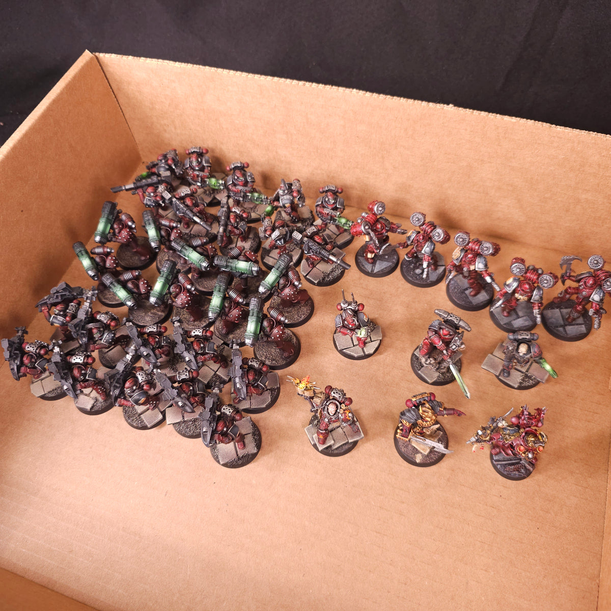 Word Bearers L040 — whole-lot overview