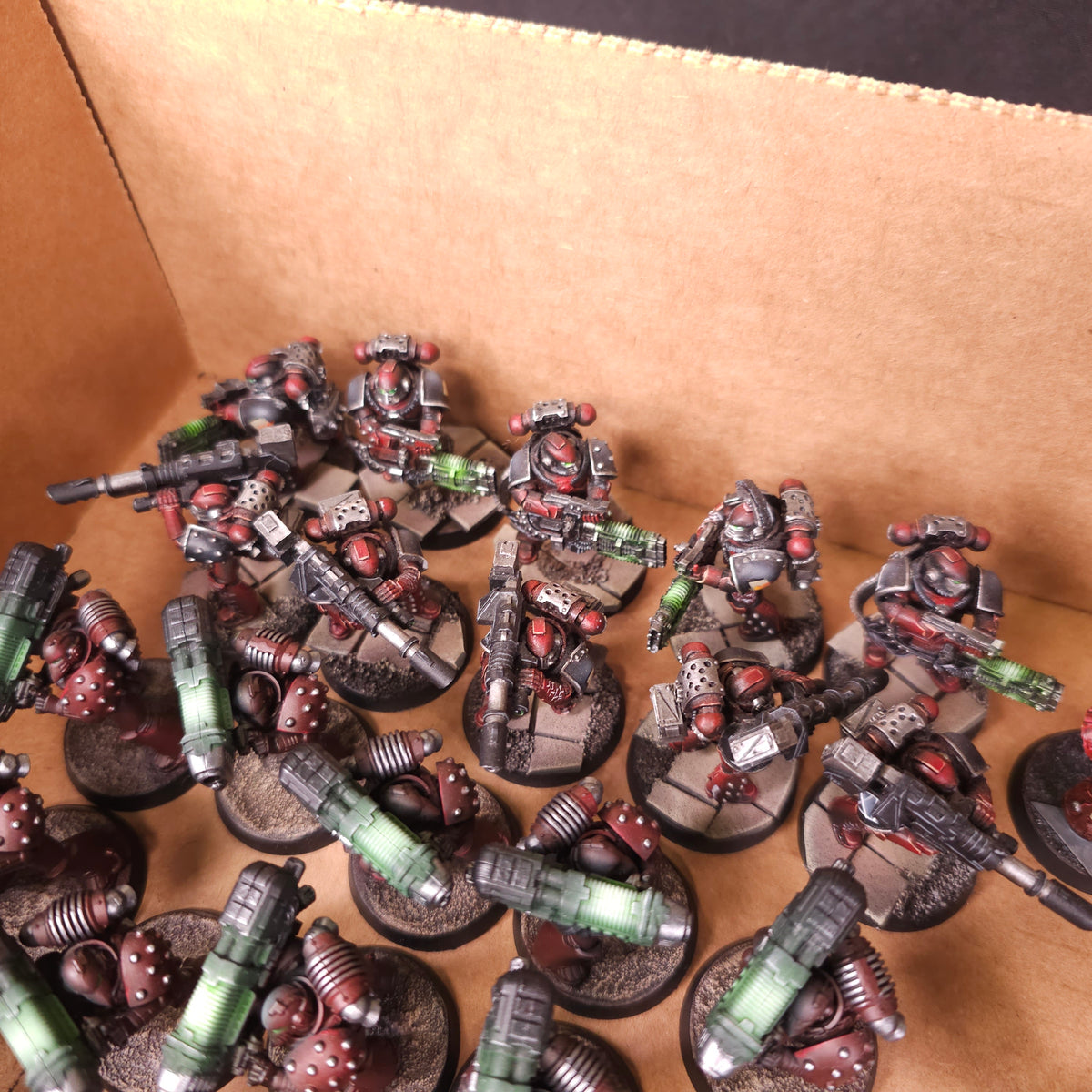 Word Bearers L040 — detail or alternate view 4