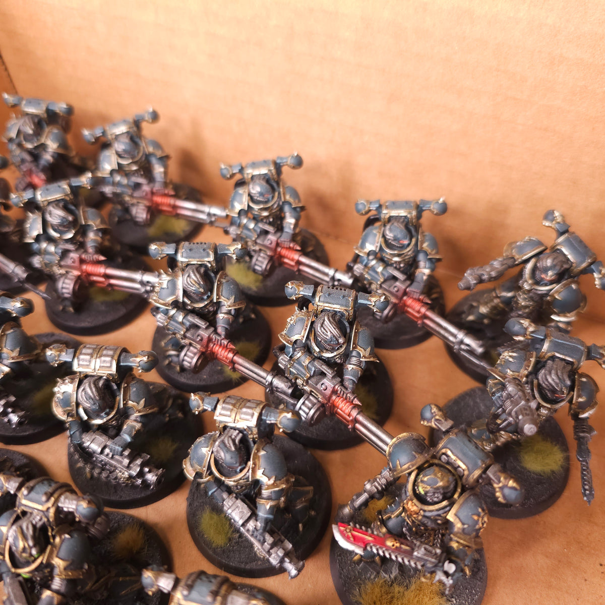Painted Heavy-Weapon Infantry - Red Weapon Details - detail view 4
