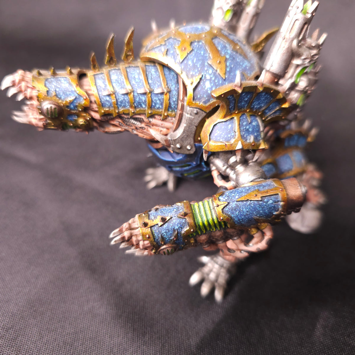 Blue and Gold Forgefiend — detail view 1