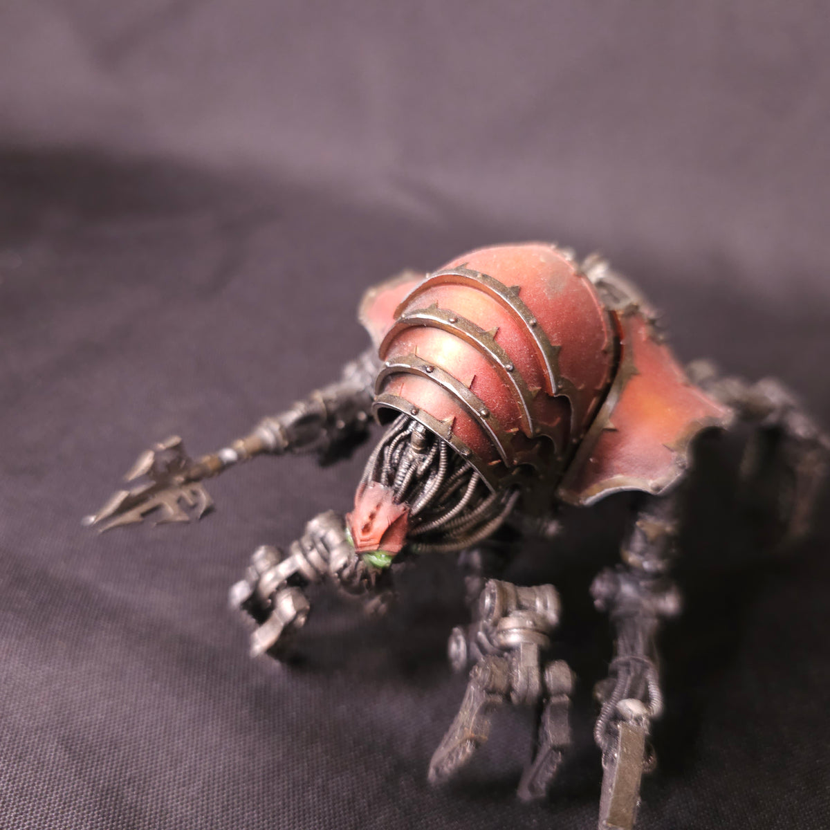 Red Painted Maulerfiend — detail view 1