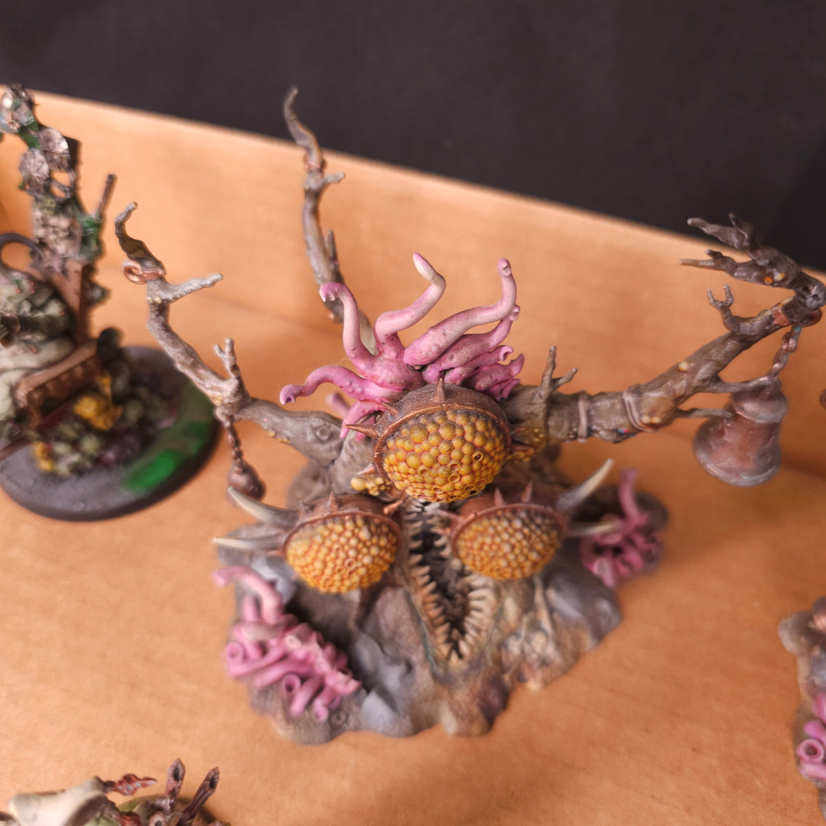 Nurgle Daemon Characters and Gnarlmaws - photograph 7, alternate view or detail