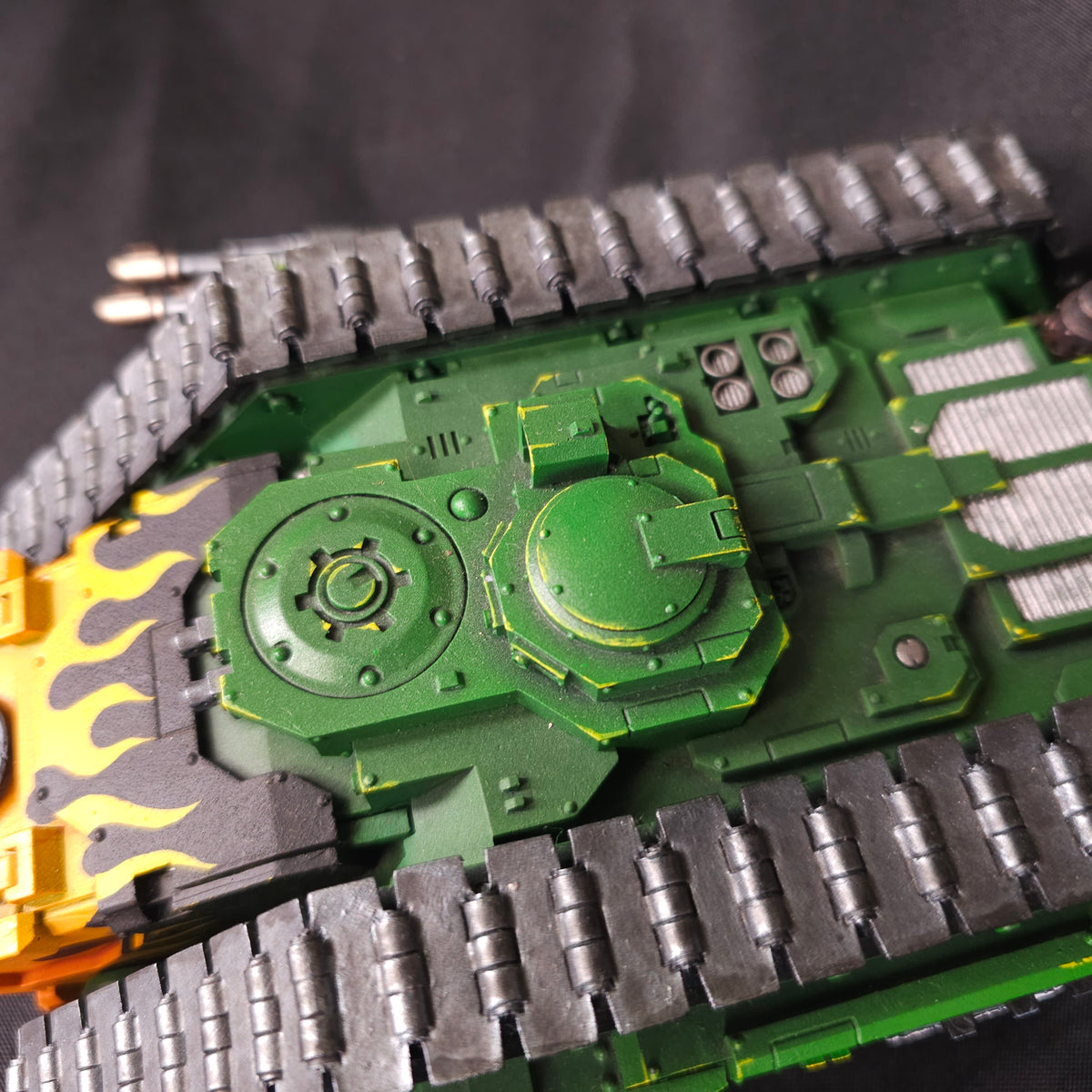 Salamanders - Land Raider Proteus - alternate or detail view 4