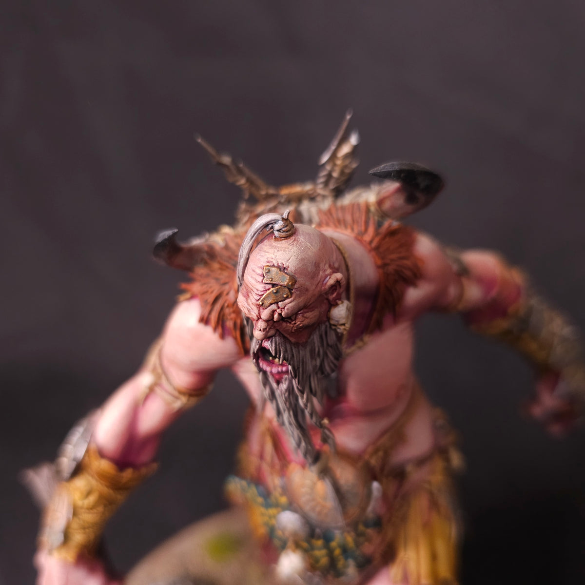 Sons of Behemat - Gatebreaker Mega-Gargant - Sun Medallion - alternate or detail view 2