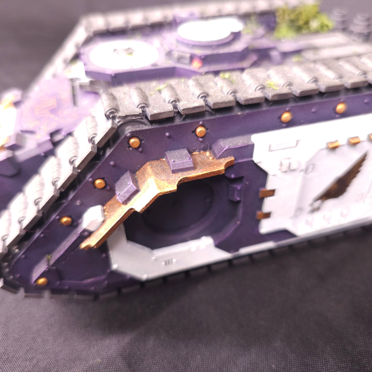 Emperor's Children - Land Raider Proteus - alternate or detail view 3