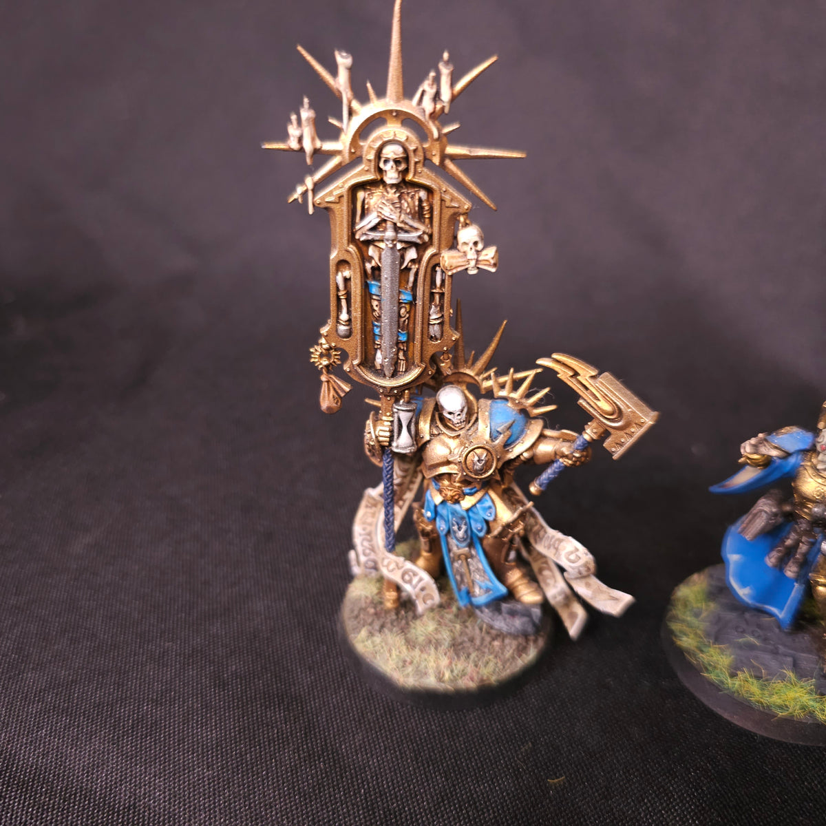 Stormcast Eternals - Relictor and Wizard Pair - alternate or detail view 2