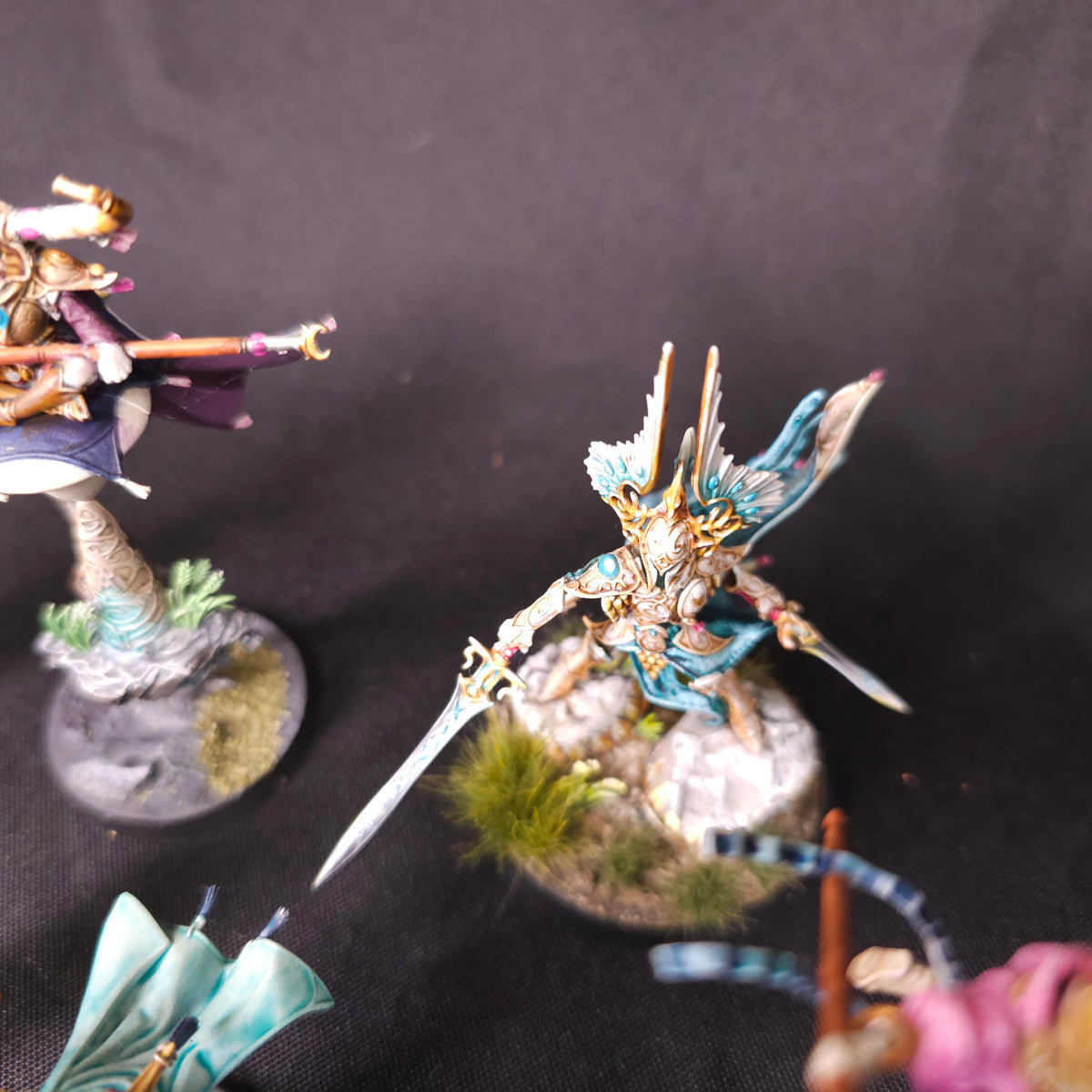 Lumineth Realm-lords - Mages and Champion Characters - alternate or detail view 7