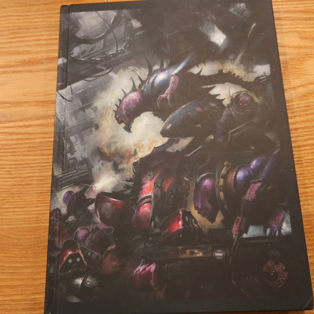 Warhammer 40,000 - Codex: Genestealer Cults (Collector's Edition) - 8th edition; 2019 — photo 1 of 3