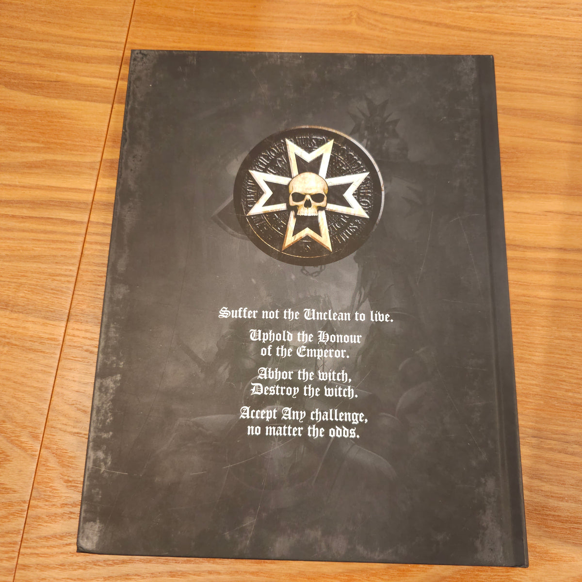 Warhammer 40,000 - Codex Supplement: Black Templars (Army Set cover) - 9th edition; 2021 — photo 2 of 3