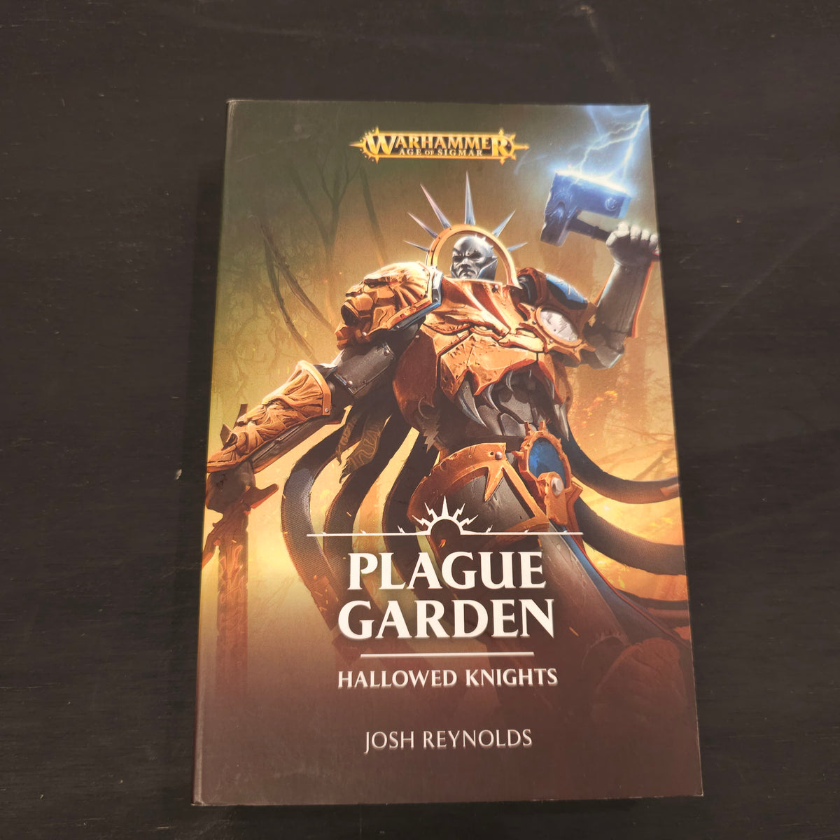 Age of Sigmar - Hallowed Knights: Plague Garden - Paperback; 2017 - front cover