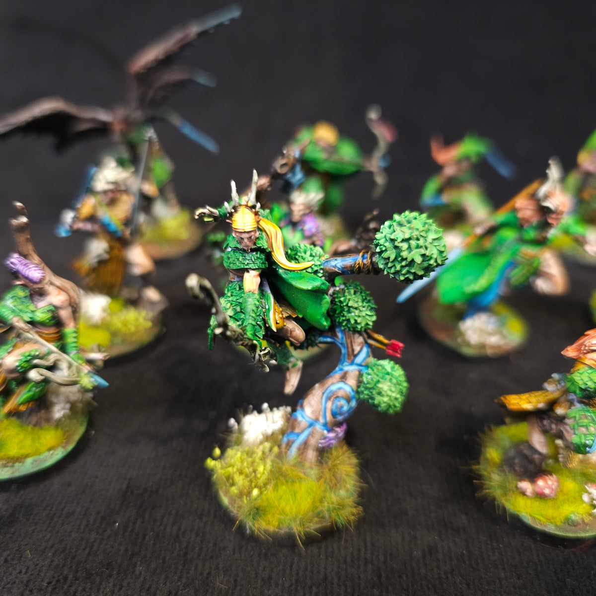 Redleaf Elves — detail or alternate view 2