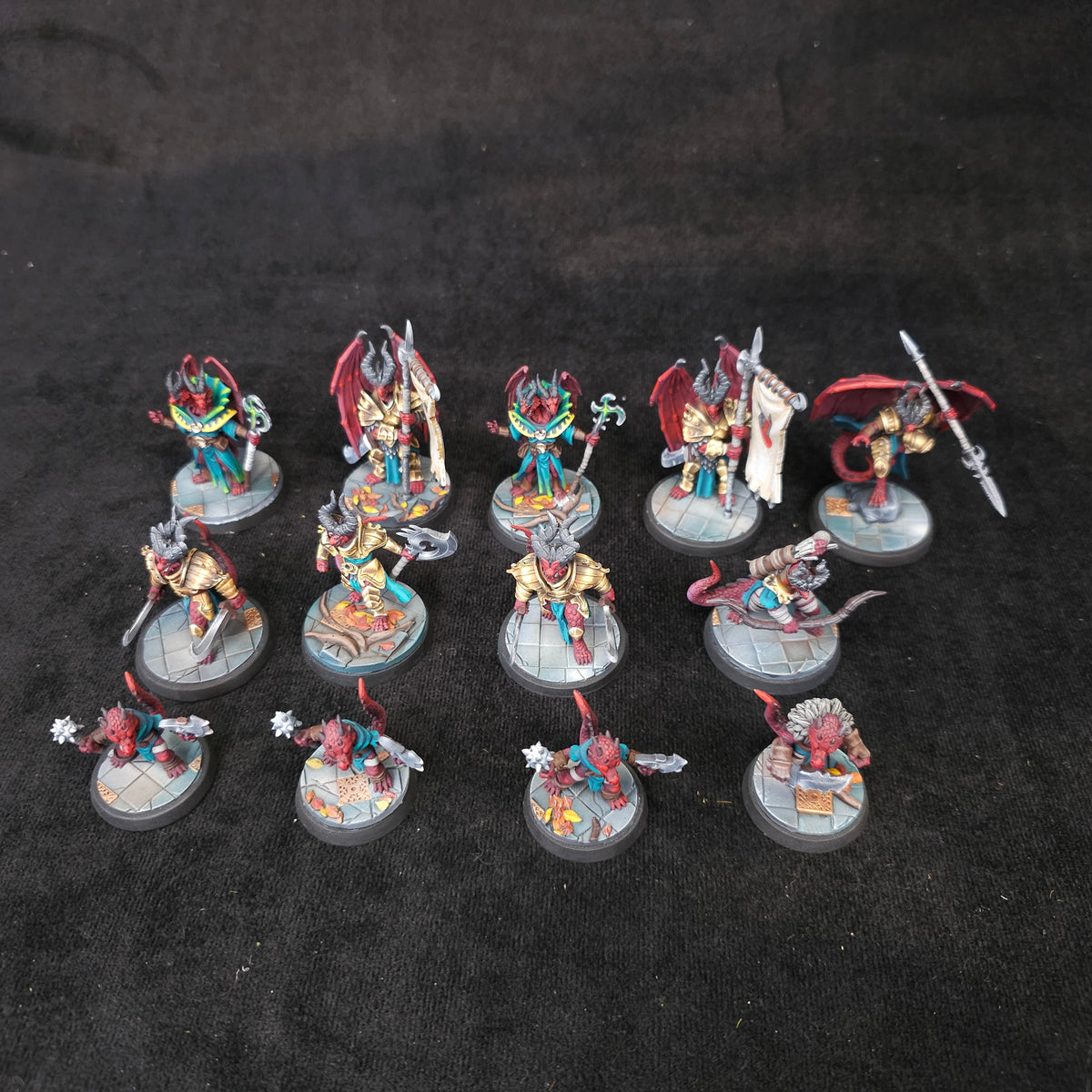 Bloodfields - Vile Dragonborn - Painted D&D Dragonkin Party - full lot overview